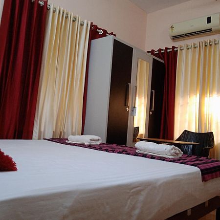 Valiyathayil Home Stay Kochi Buitenkant foto