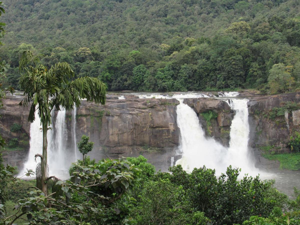 Valiyathayil Home Stay Kochi Buitenkant foto