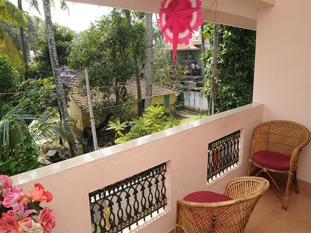 Valiyathayil Home Stay Kochi Buitenkant foto