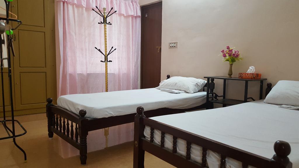 Valiyathayil Home Stay Kochi Buitenkant foto