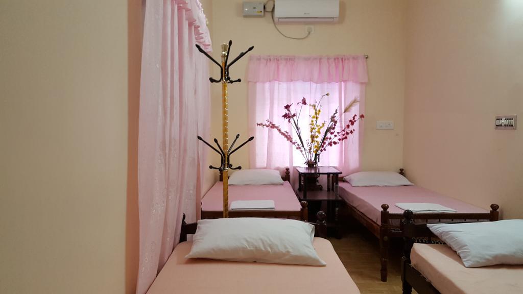 Valiyathayil Home Stay Kochi Buitenkant foto