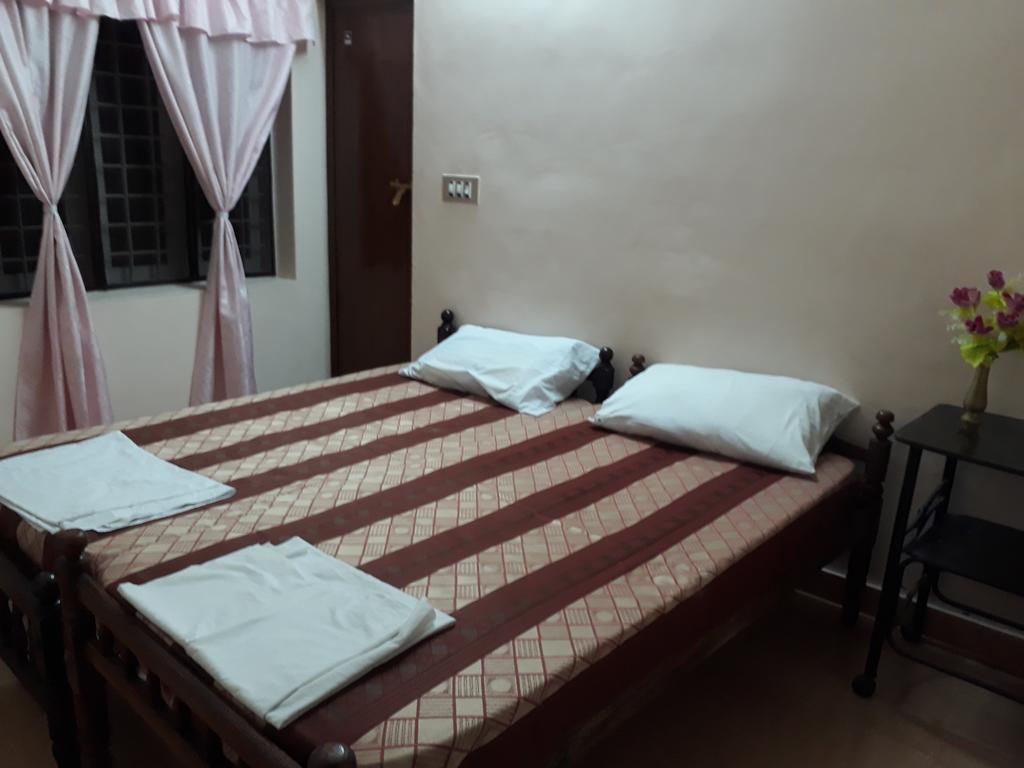 Valiyathayil Home Stay Kochi Buitenkant foto