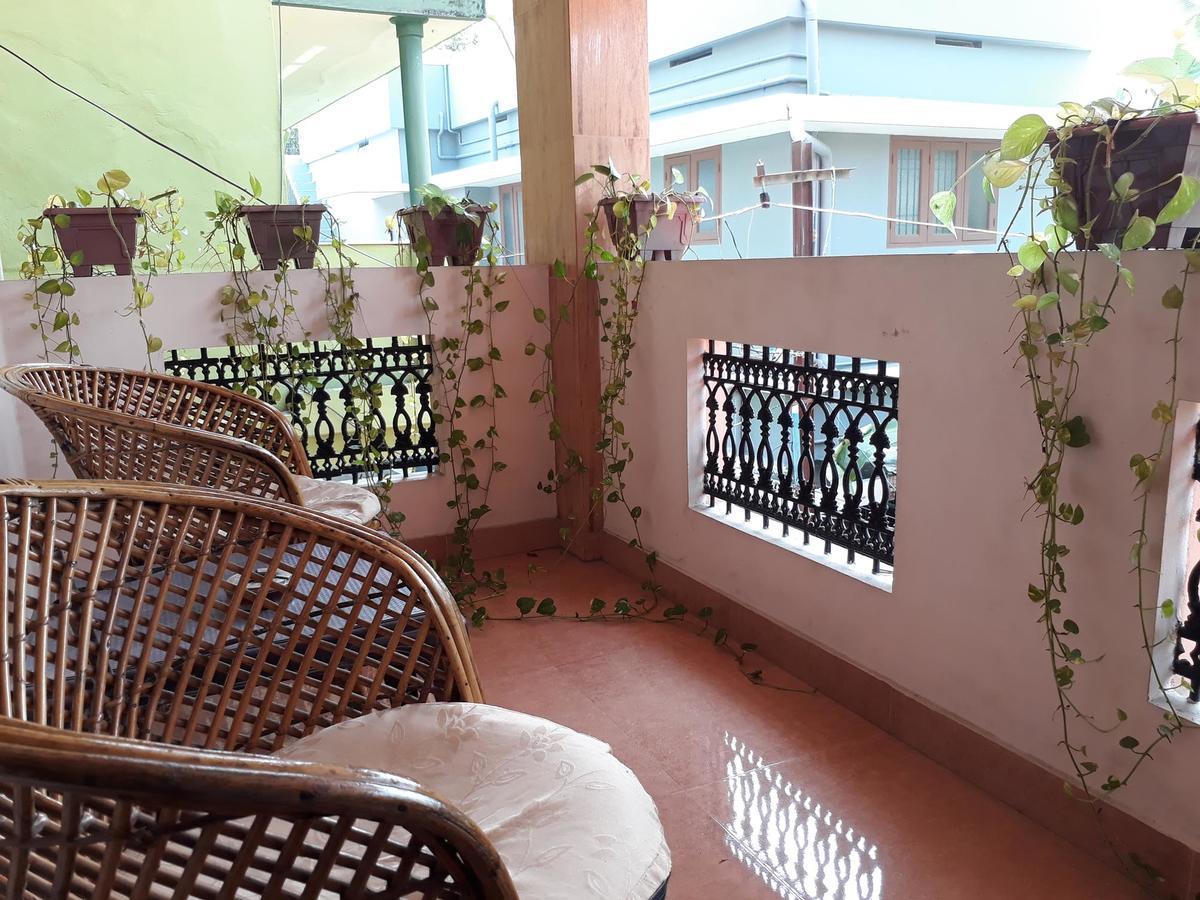 Valiyathayil Home Stay Kochi Buitenkant foto