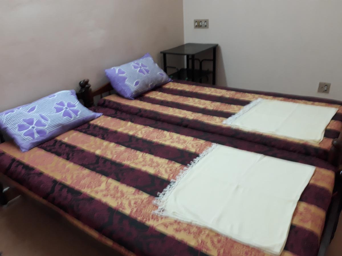 Valiyathayil Home Stay Kochi Buitenkant foto